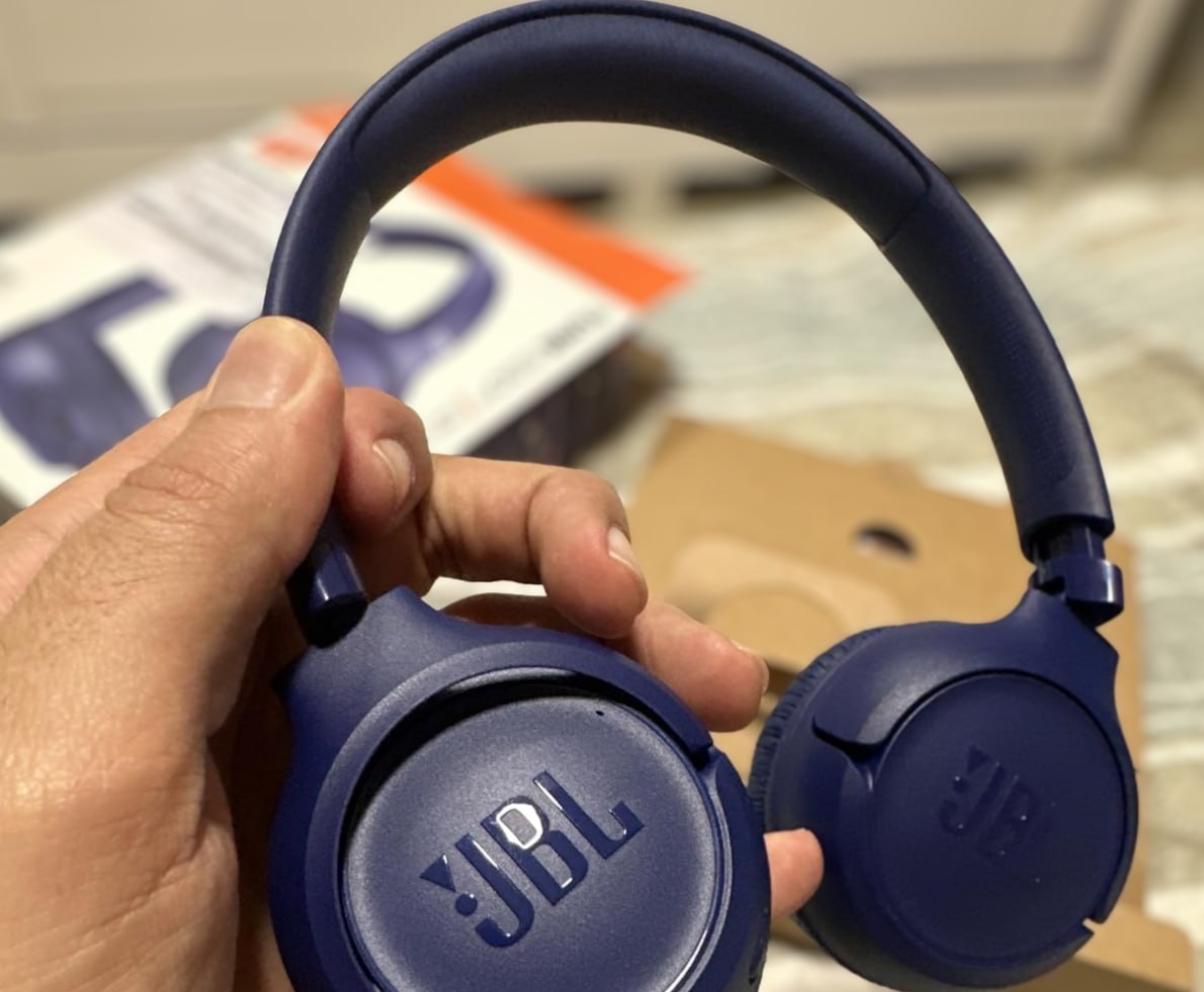 SEUS OUVIDINHOS MERECEM JBL