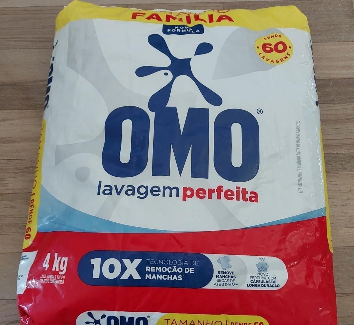 OMÃO QUE LAVA SUA ROUPA SEM RECLAMAR
