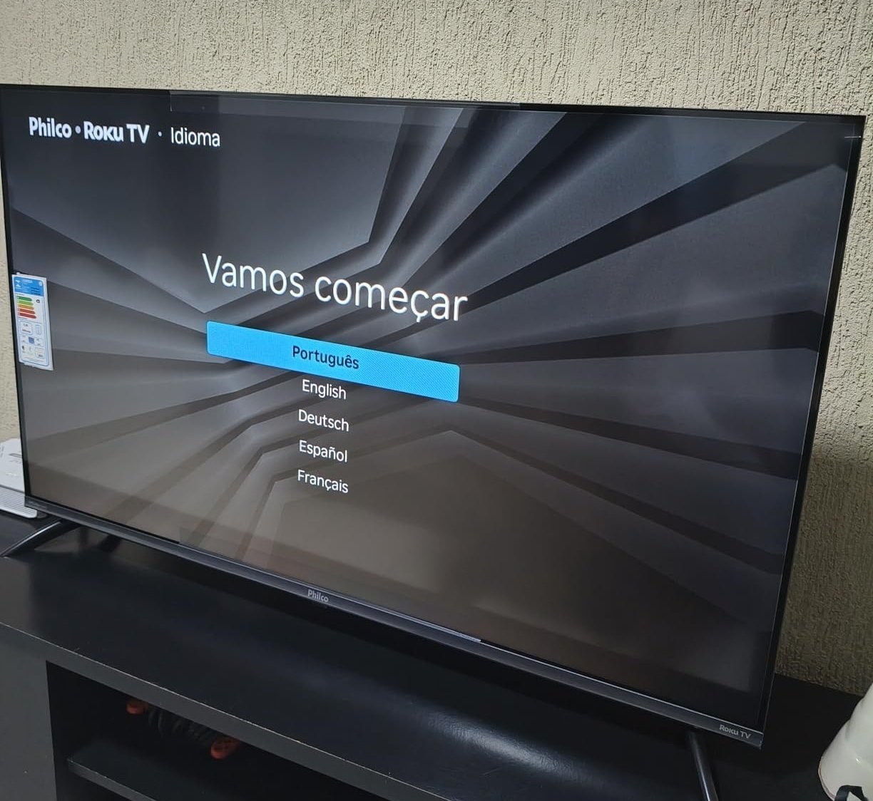 AGORA CÊ PÕE UMA TV NESSA SALA AI