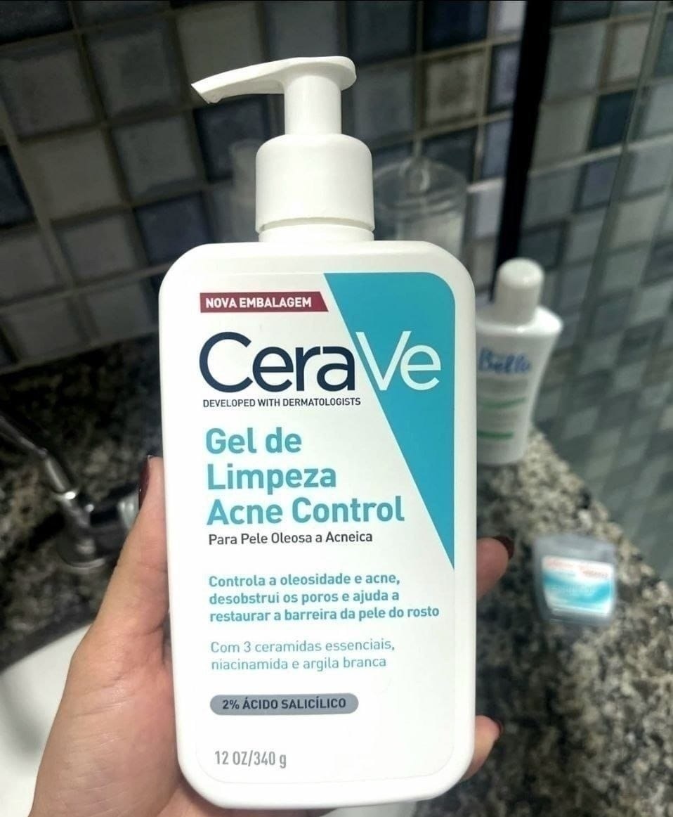 SUA PELE OLEOSA AGRADECE ESSE