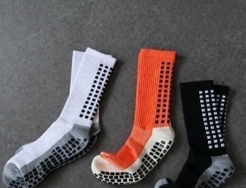 Kit com 3 Pares Meia Antiderrapante Esportiva