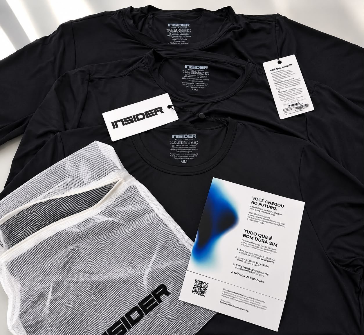3 CAMISETAS E NENHUMA DESCULPA PRA REPETIR ROUPA