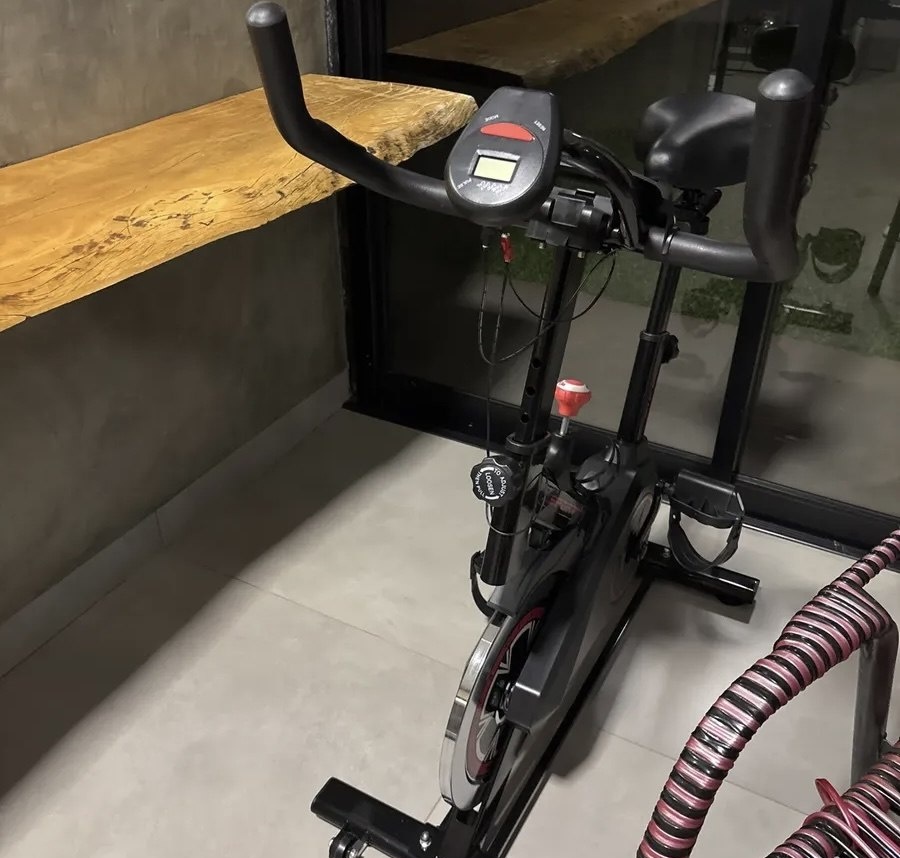 CARDIO EM CASA É LUXO