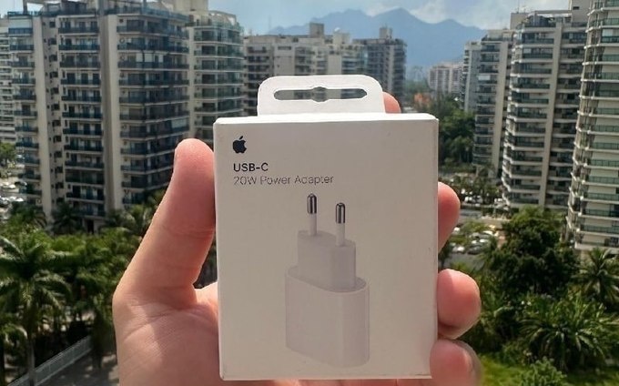 Adaptador de corrente USB-C de 20 W