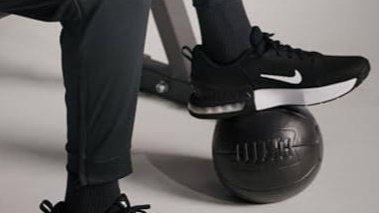 UM CLÁSSICO DA NIKE QUE VOCÊ TEM QUE TER