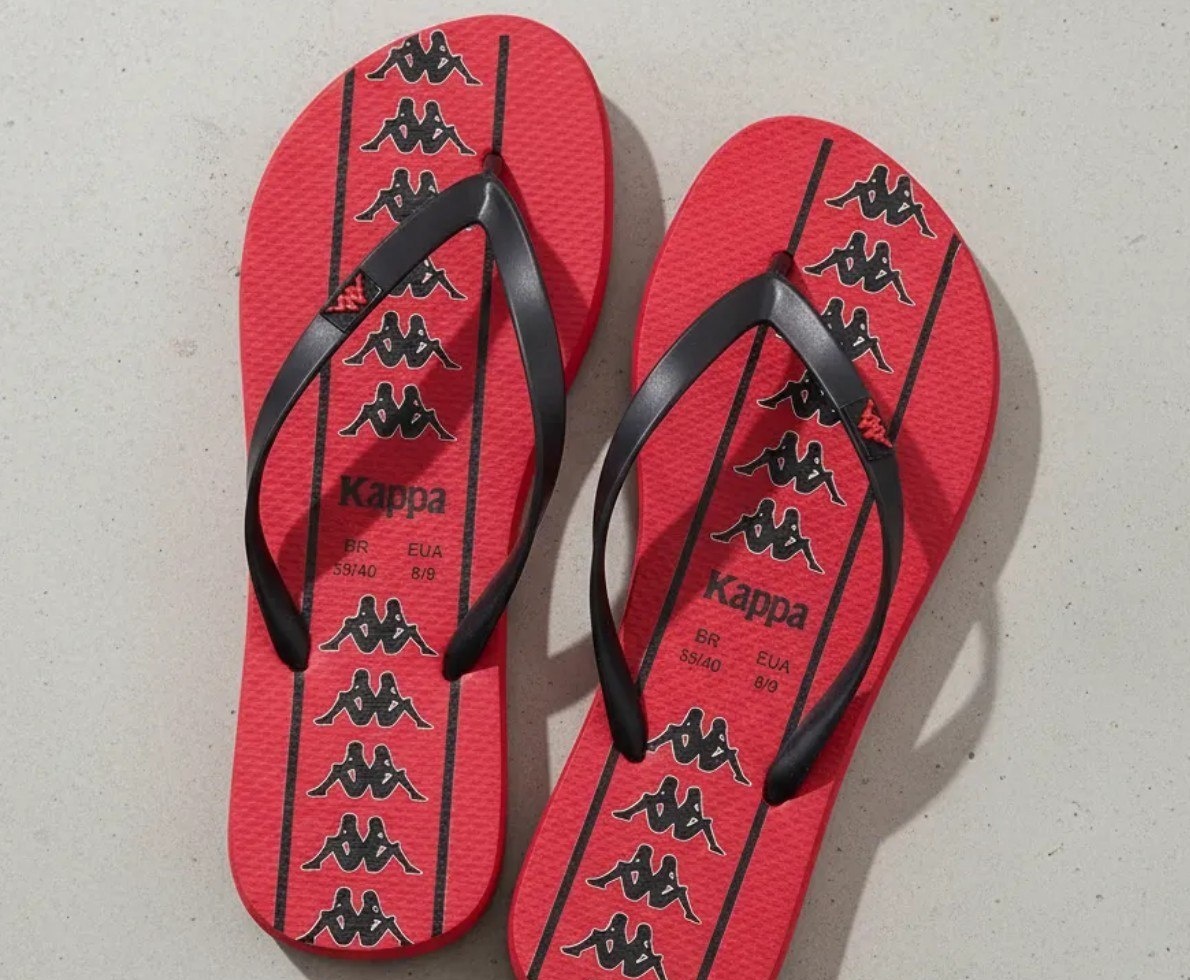 TÁ LIBERADO ANDAR DE CHINELO POR AI?