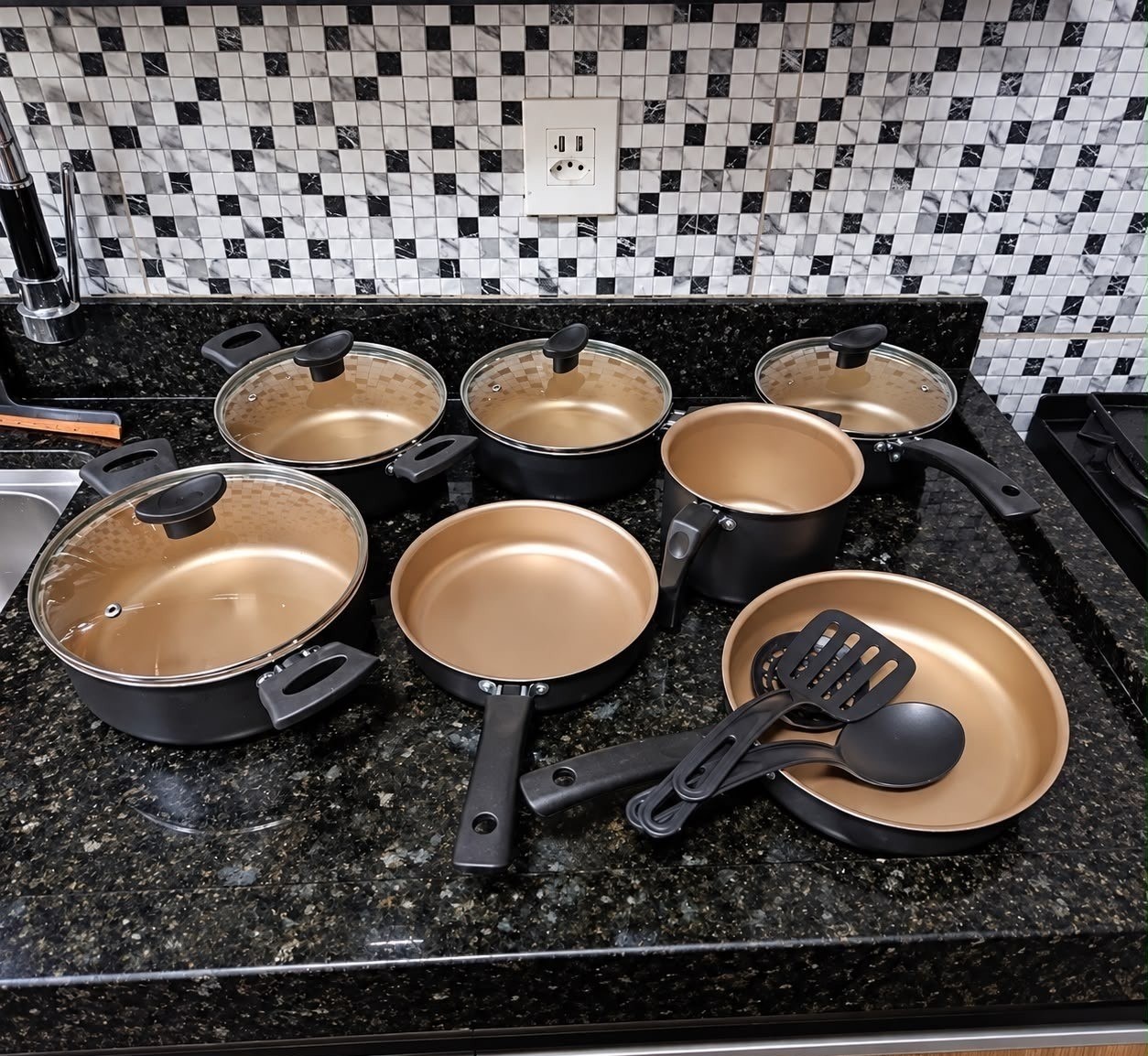 CHEGA DE COZINHAR COM PANELA VELHA
