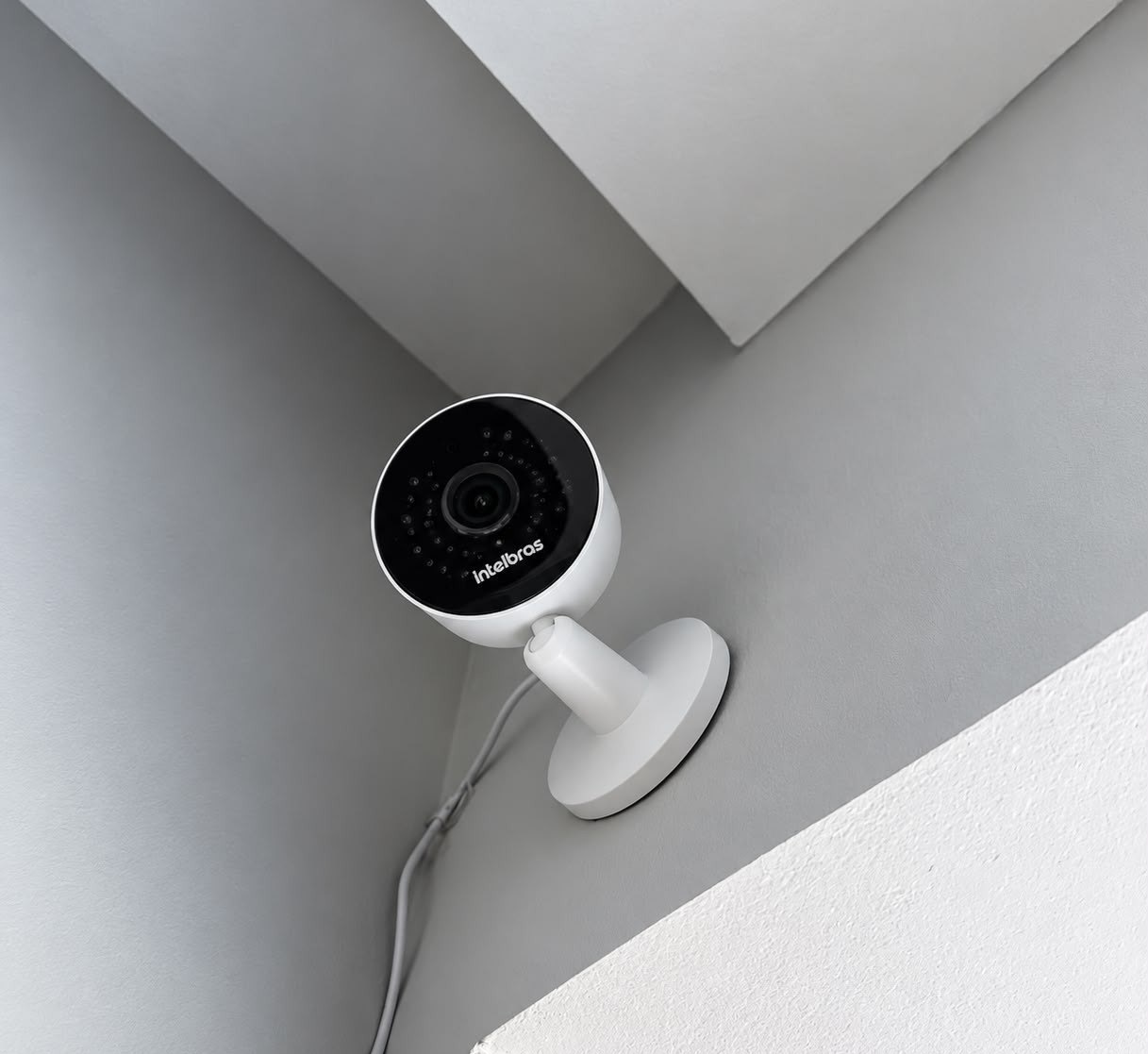 Câmera Intelbras IM1 Full HD 2MP Alerta Movimento Wifi