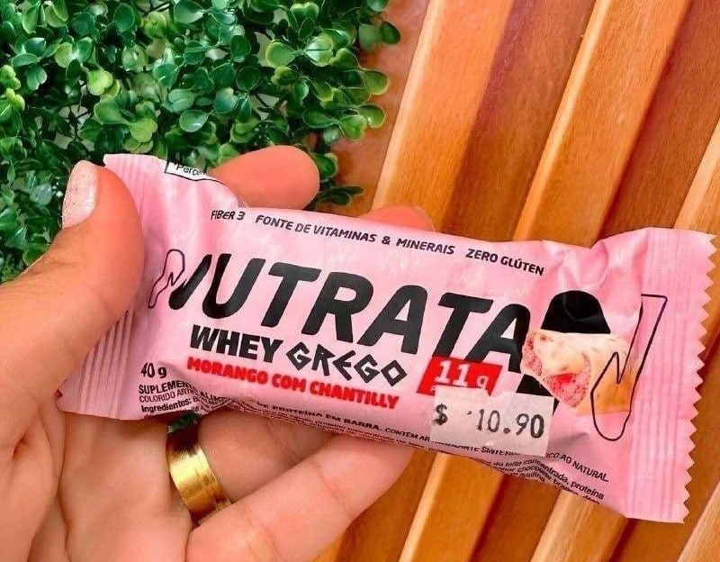 Barra Whey Grego Morango com Chantilly Nutrata - 12 Unidades