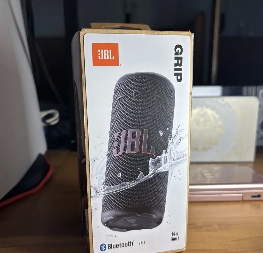 Caixa de Som JBL Grip 16W RMS IP68 - Preto