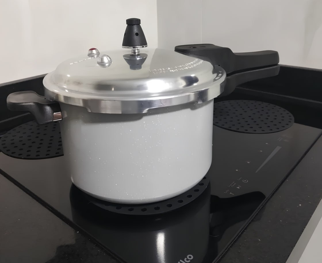 Panela Pressão Fechamento Externo Indução 4,2L Brinox Cor Cinza