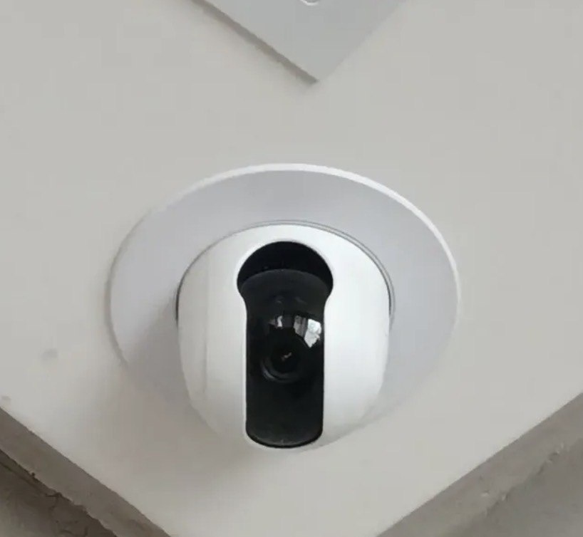 Câmera Inteligente Intelbras Ime 360 3mp Visão 360 Wi-fi Cor Branco