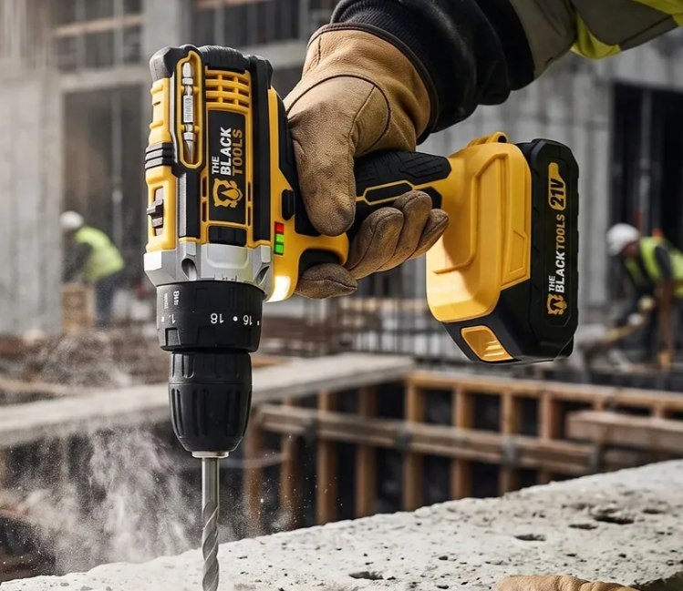Parafusadeira Furadeira De Impacto The Black Tools Profissional TB-21PX 2 Baterias Com Maleta 60Hz Amarelo