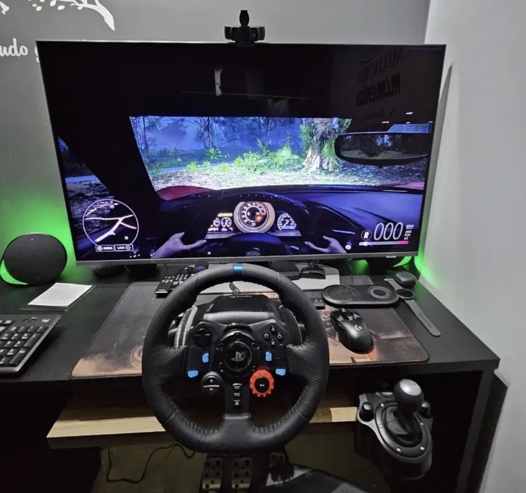 Volante Gamer Logitech G29 Driving Force para PlayStation e PC