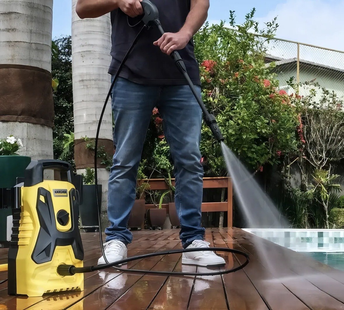 Lavadora De Alta Pressão Kärcher Portátil 1500 Psilibras 1400w 300 Lh Com Aplicador De Detergente 127220v Amarelo 50 Hz X 60 Hz