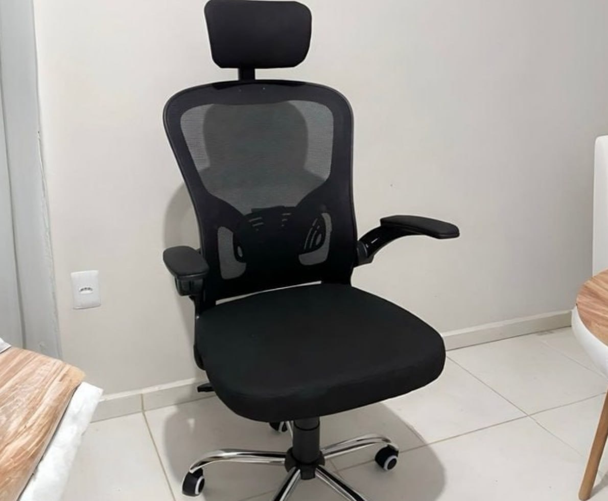 Cadeira de Escritório Ergonômica B100 Boston