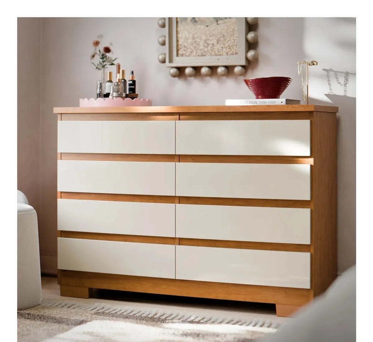 Cômoda 8 Gavetas Para Quarto Grande Com Pés