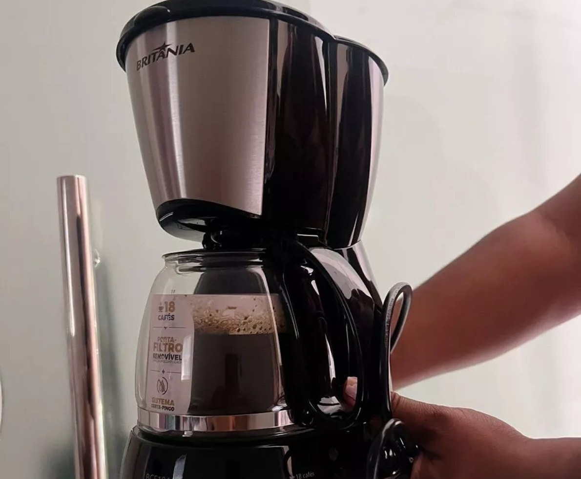 Cafeteira Elétrica Britânia 18 xícaras
