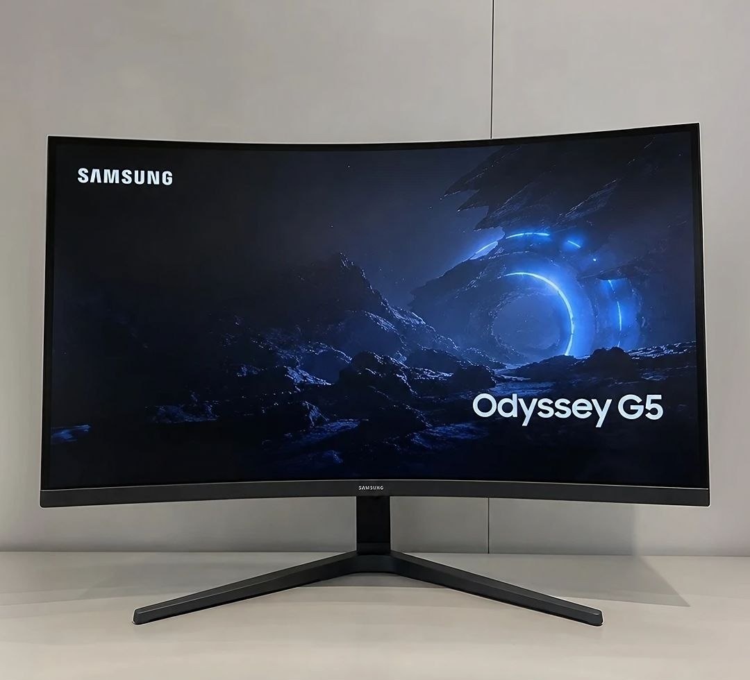 Monitor Gamer Samsung Odyssey G5 32 QHD 165Hz 1ms Freesync