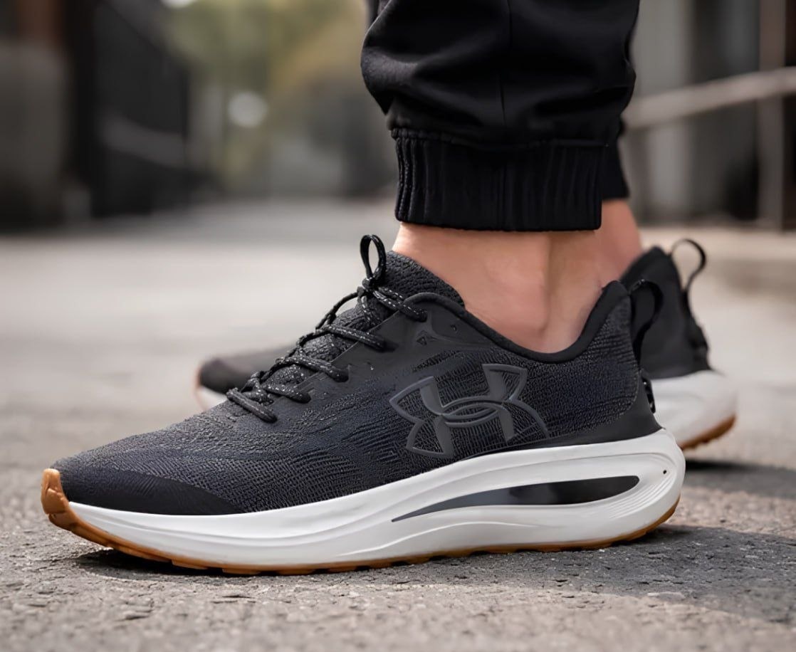Tênis Charged Skyline 5 Under Armour