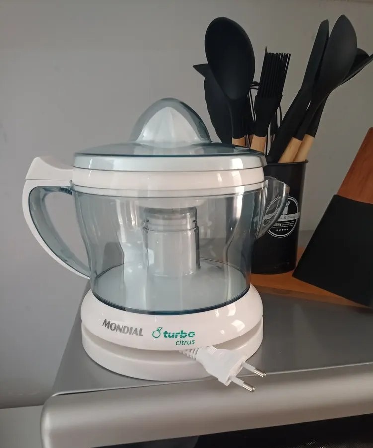 Espremedor Turbo Citrus Mondial 25W E-01