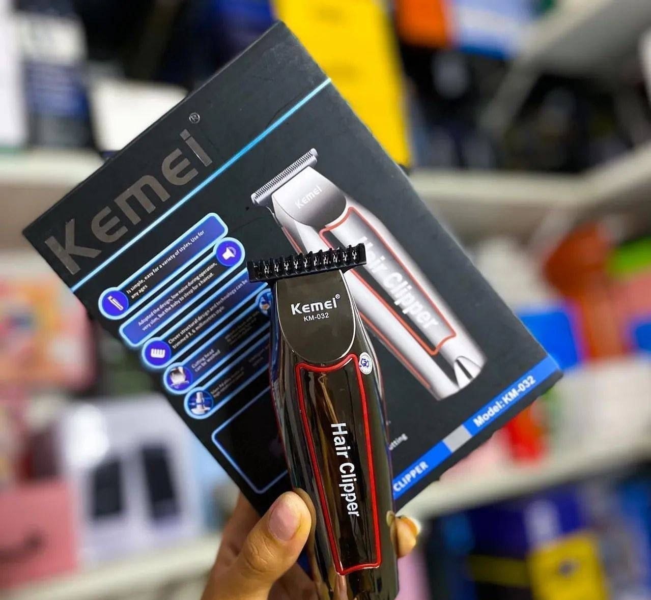 Máquina de Acabamento Sem Fio Kemei KM-032 3 Pentes