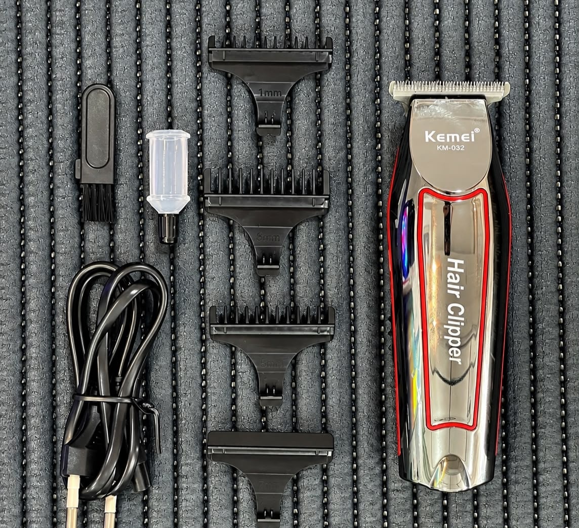 Máquina Kemei 032 127220V