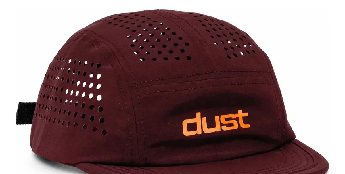 Boné Aba Reta Performance Airtech Five Panel Strapback Bordô Un Unissex Esportivo Corrida Treino Respirável Ajustável Aba Curta