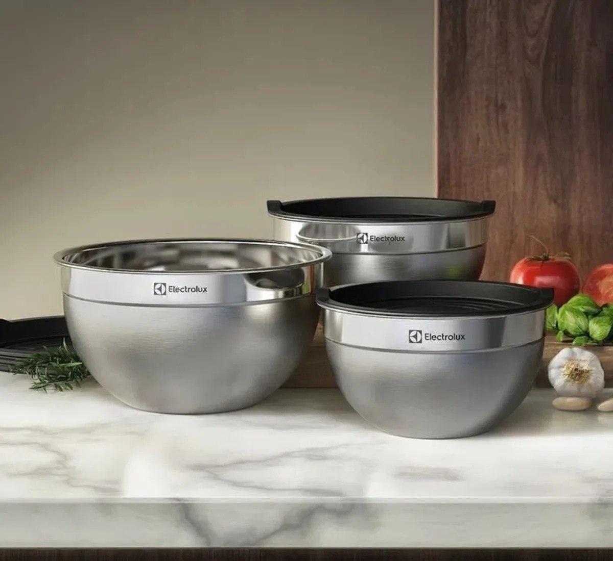 Kit com 3 Bowls Tigelas Electrolux em Inox com Tampa Plástica