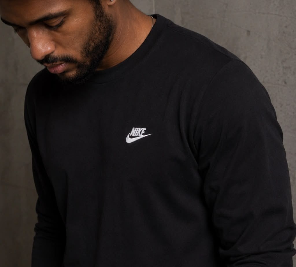 Camisa Nike Sportswear Club Manga Longa