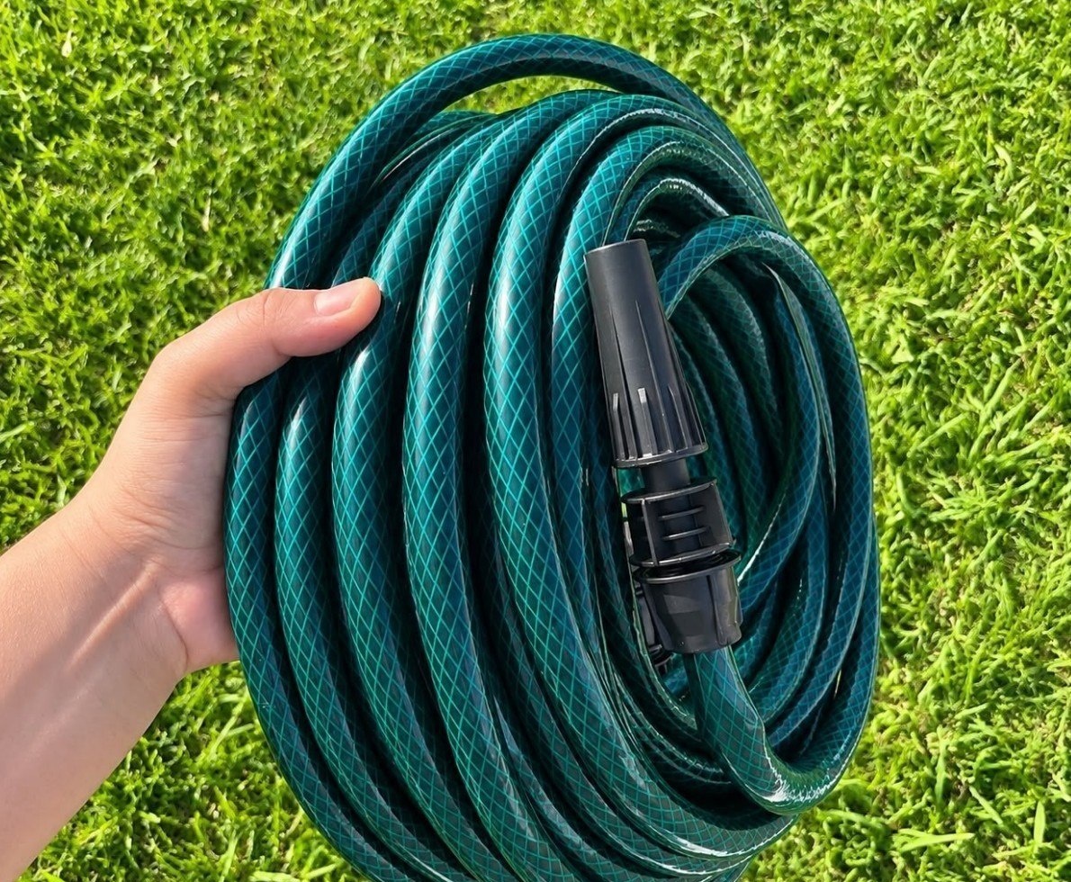 Mangueira De Jardim 10m Com Esguicho Trançada Reforçada Flexível