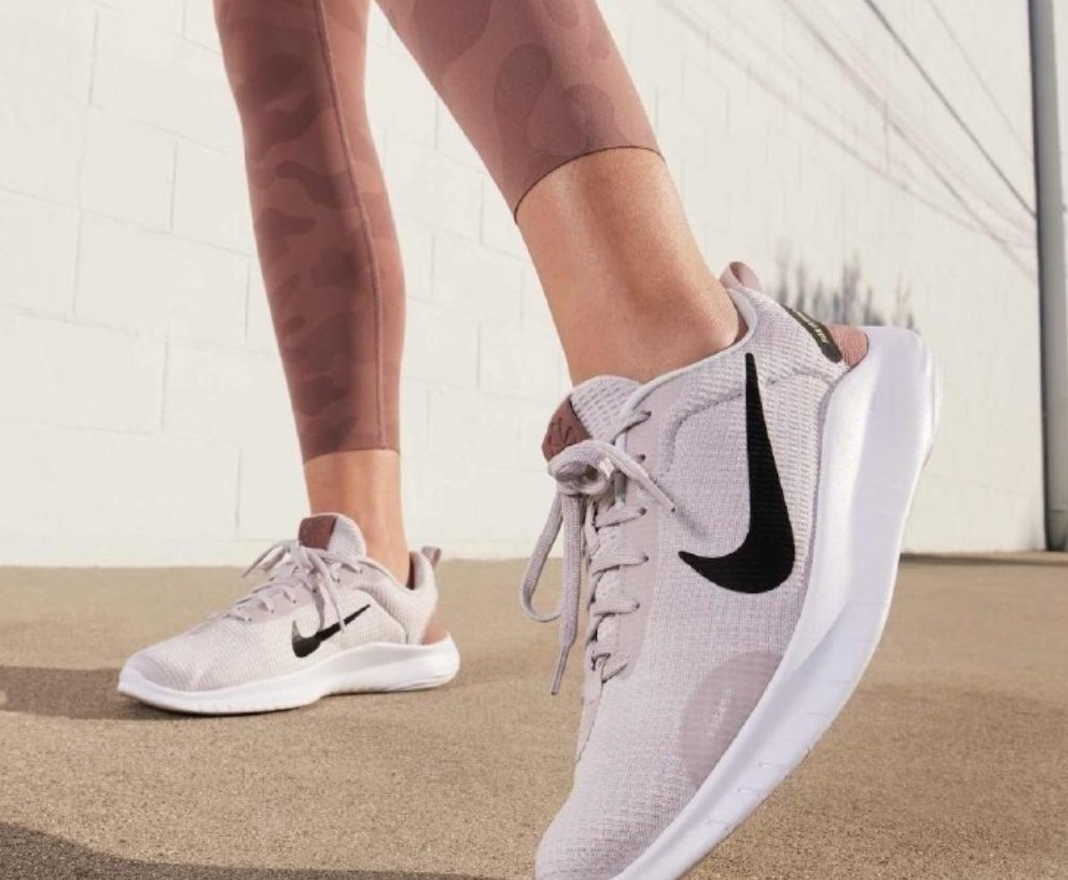 Tênis Nike Flex Experience Run 12