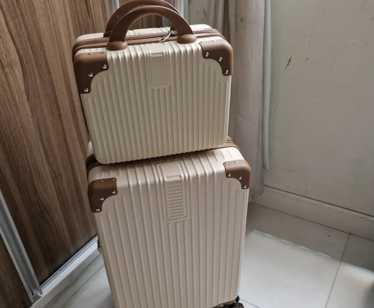 Mala De 10kg Blogueirinha Bordo Com Frasqueira