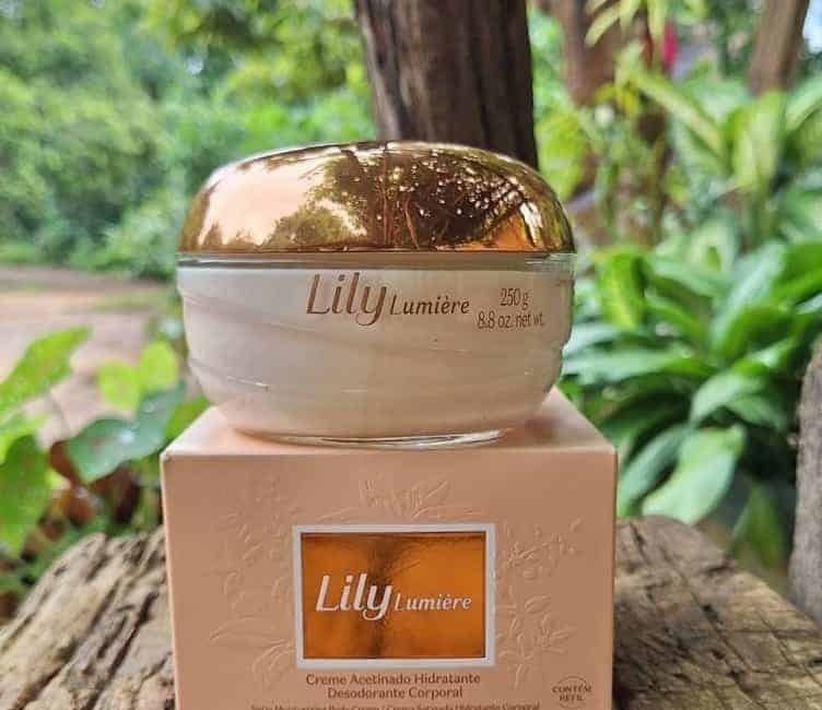 Creme Lumière Acetinado Hidratante Corporal Lily O Boticário 250g