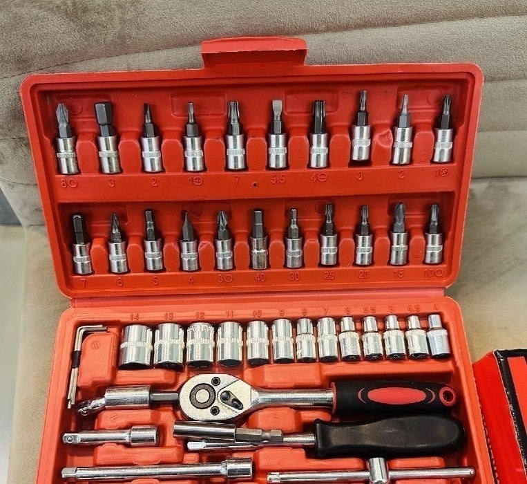 Kit Ferramentas 46 Peças com Soquetes e Chaves