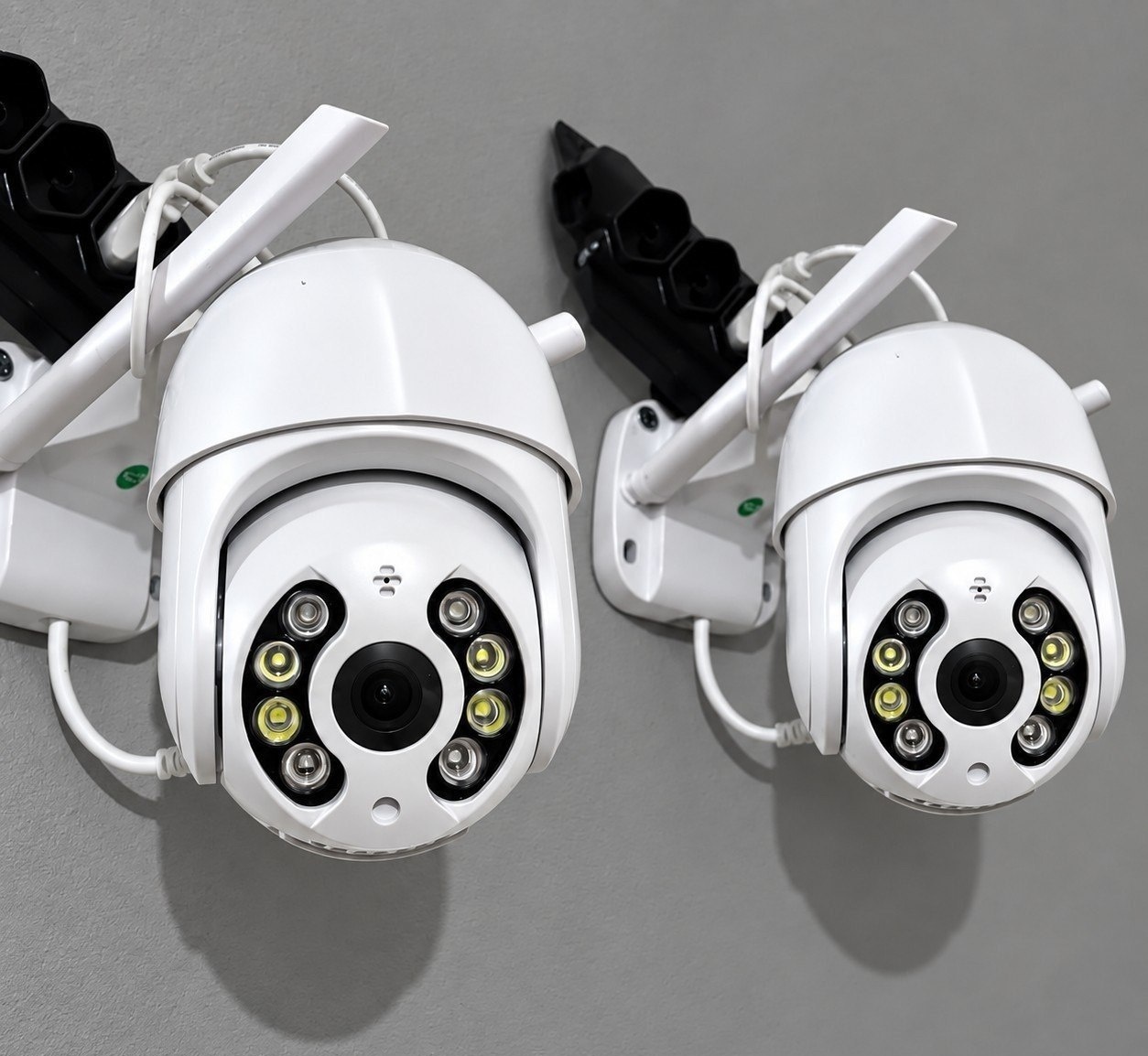 Kit com 2 Câmeras Segurança IP Wifi Infravermelho Prova DÁgua