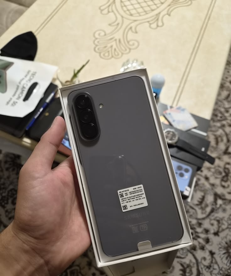 Samsung Galaxy A57 5G 128GB 8GB RAM Câmera 50MP IP68 Super AMOLED 6,7 Recursos de IA