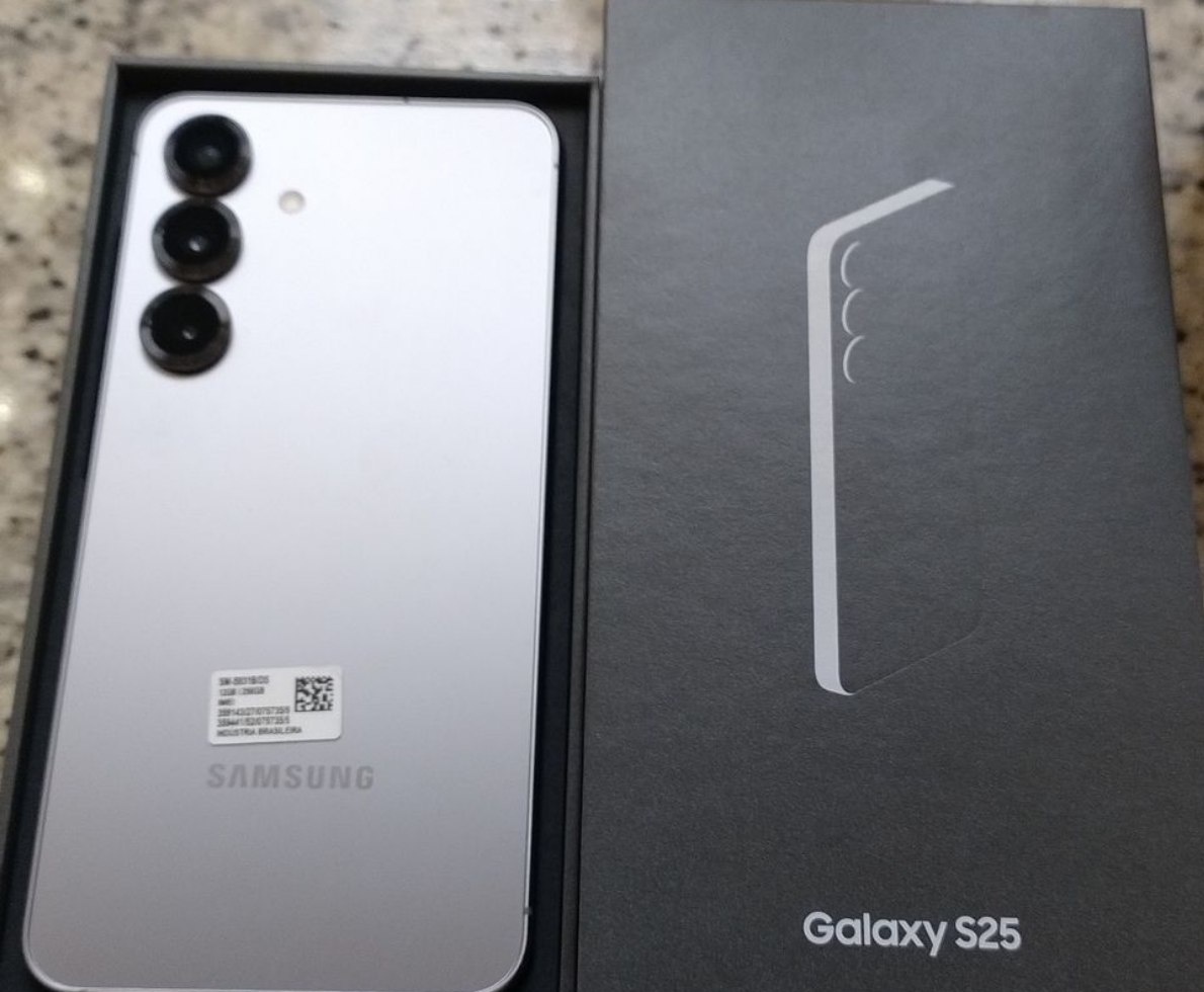 Samsung Galaxy S25 5G 256GB 12GB Câmera Tripla - Prata