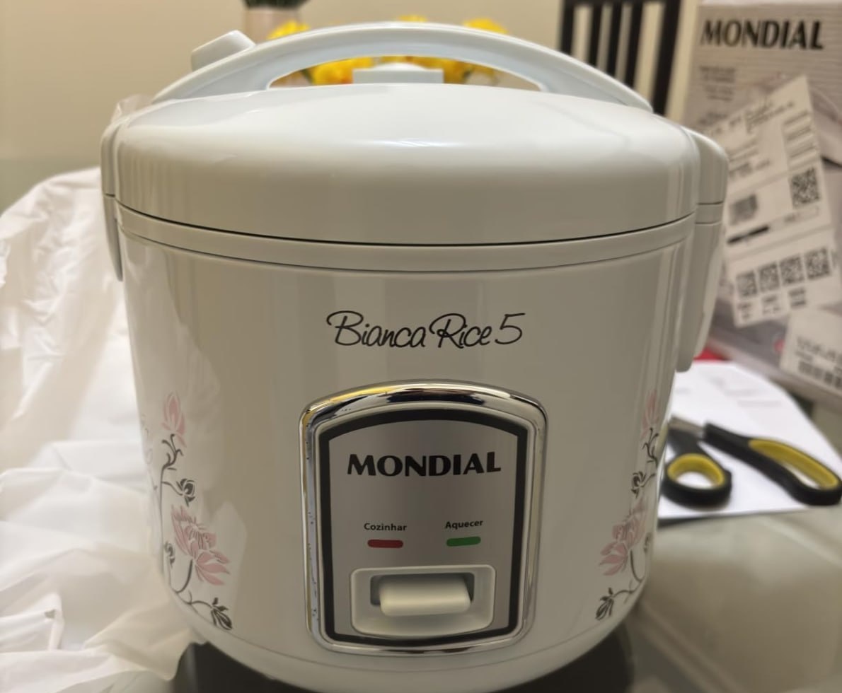 Panela de Arroz MONDIAL Bianca Rice 5  400W, 110V