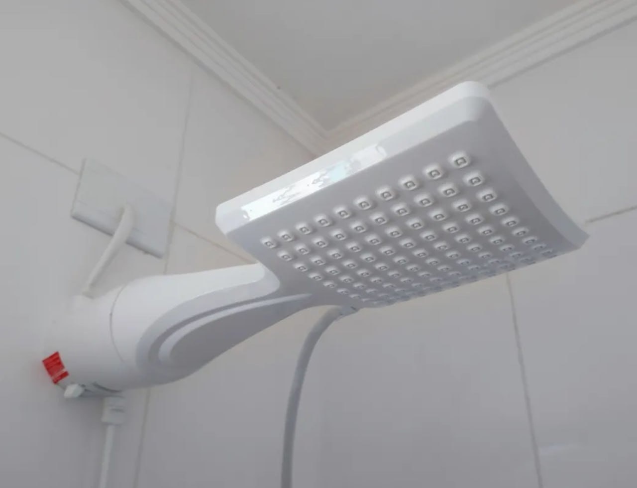 Chuveiro Lorenzetti Loren Shower Ultra Eletrônico 7500W 220V