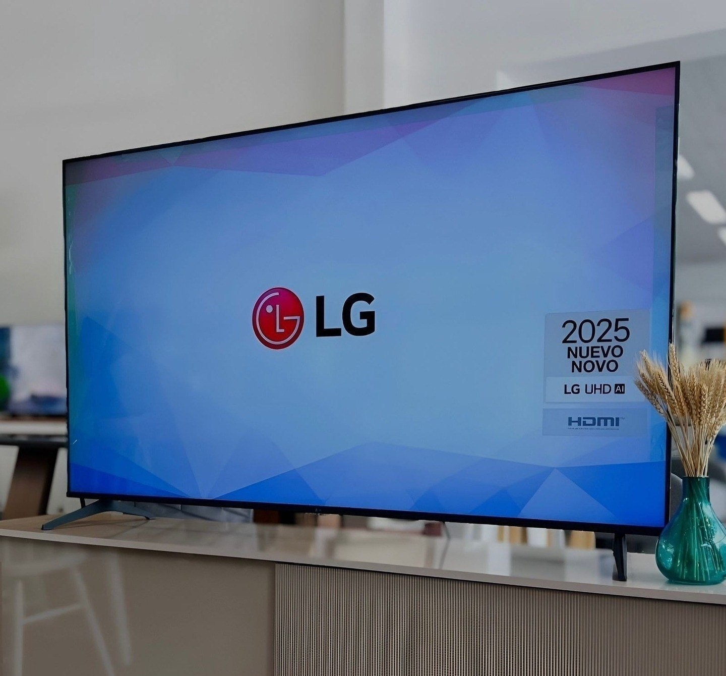 Smart TV 65 LG UHD AI Processador a7 Ger8