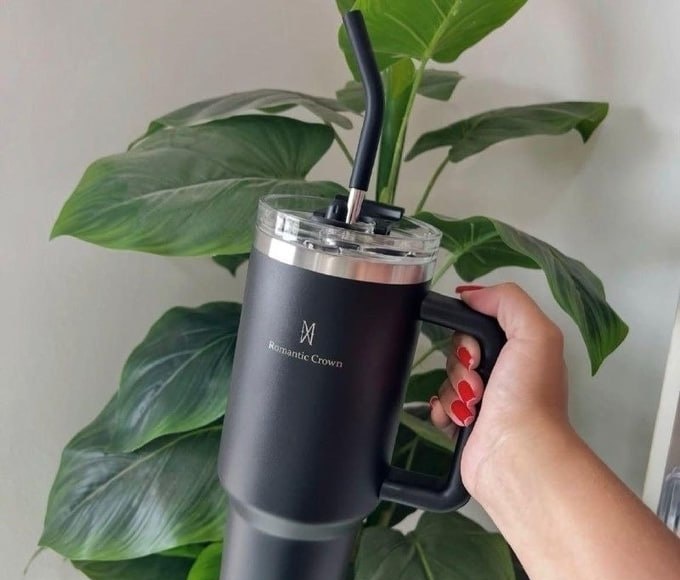 Copo Térmico Gigante 1,2l Inox C Canudo - Opções de Cores