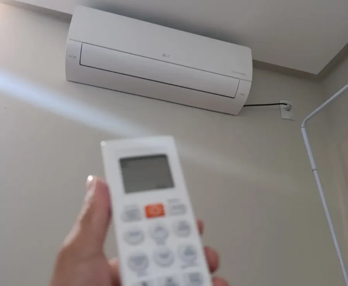 Ar Condicionado Lg Ai Smart Inverter Voice 9000 Btus Frio