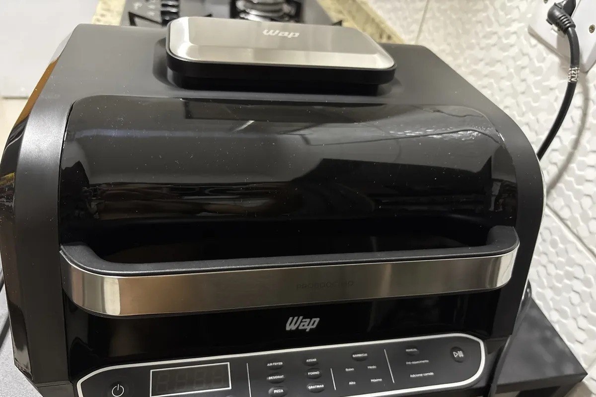 Fritadeira Elétrica Air Fryer WAP Barbecue Heat Digital 8 em 1