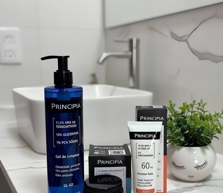 Kit Principia Skincare Gel de Limpeza GL-02  Protetor Solar FPS 60  Creme Hidratante GH-01
