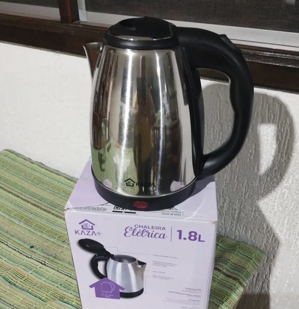 Chaleira Elétrica Kaza 1,8l Inox Aquecimento Rápido