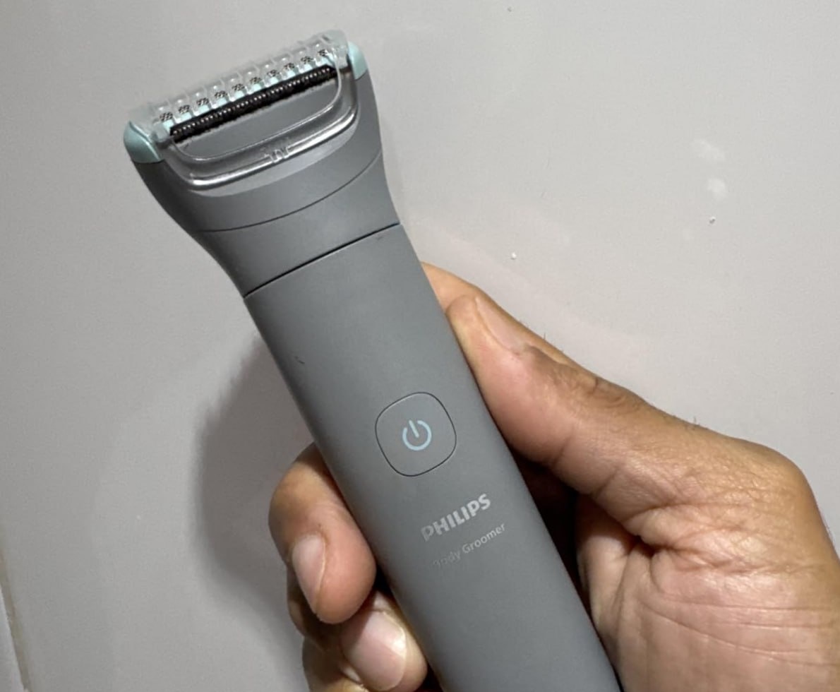 Aparador e Raspador de Pelos Corporais Philips Bivolt