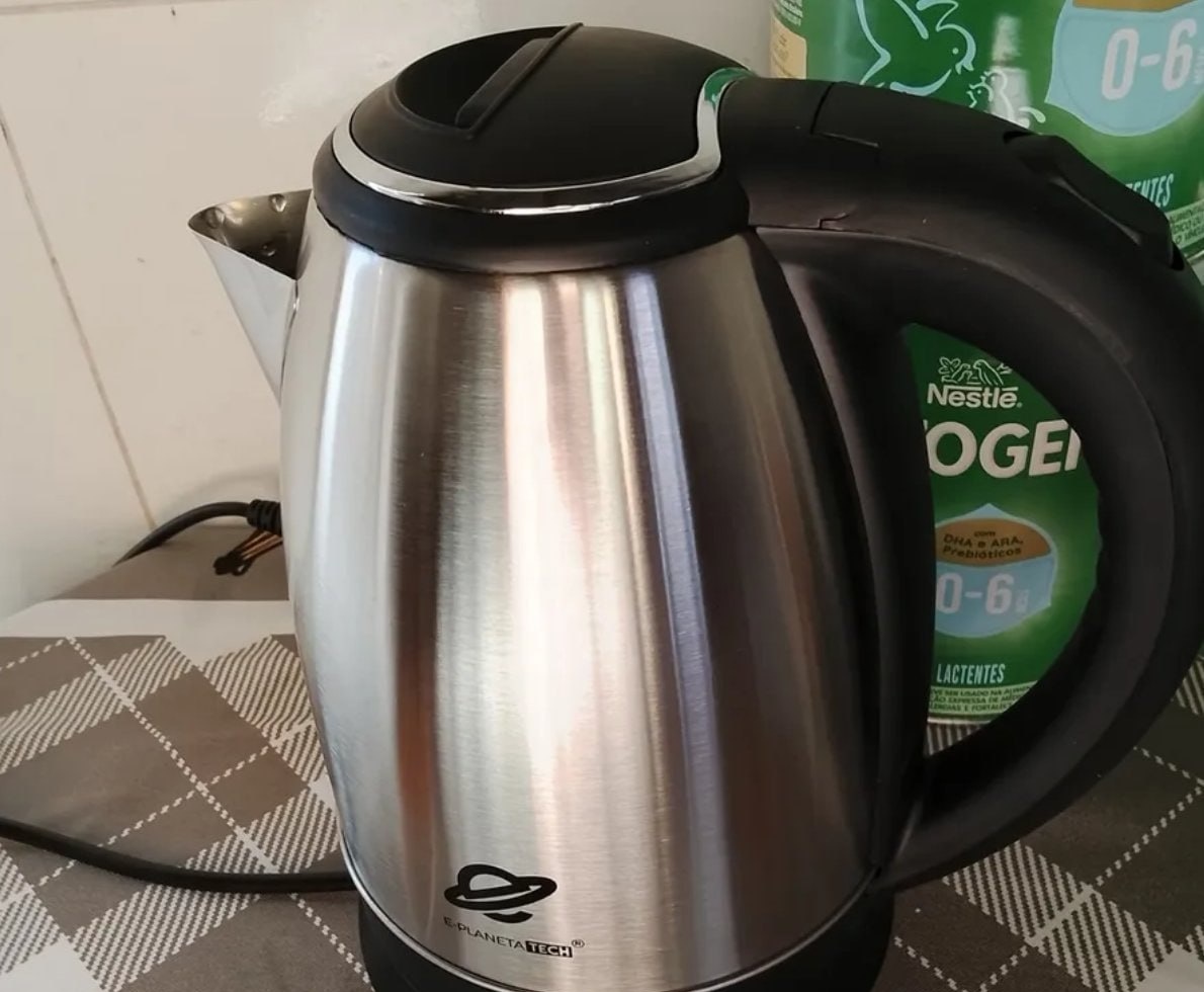 Chaleira Elétrica Aço Inox Planeta Tech 1200w 1,8L