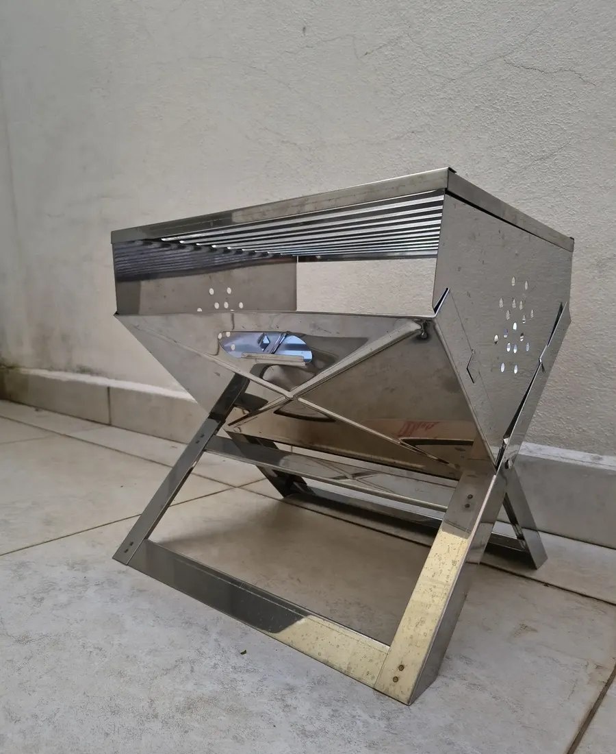 Churrasqueira de Inox Dobrável Portátil a Carvão