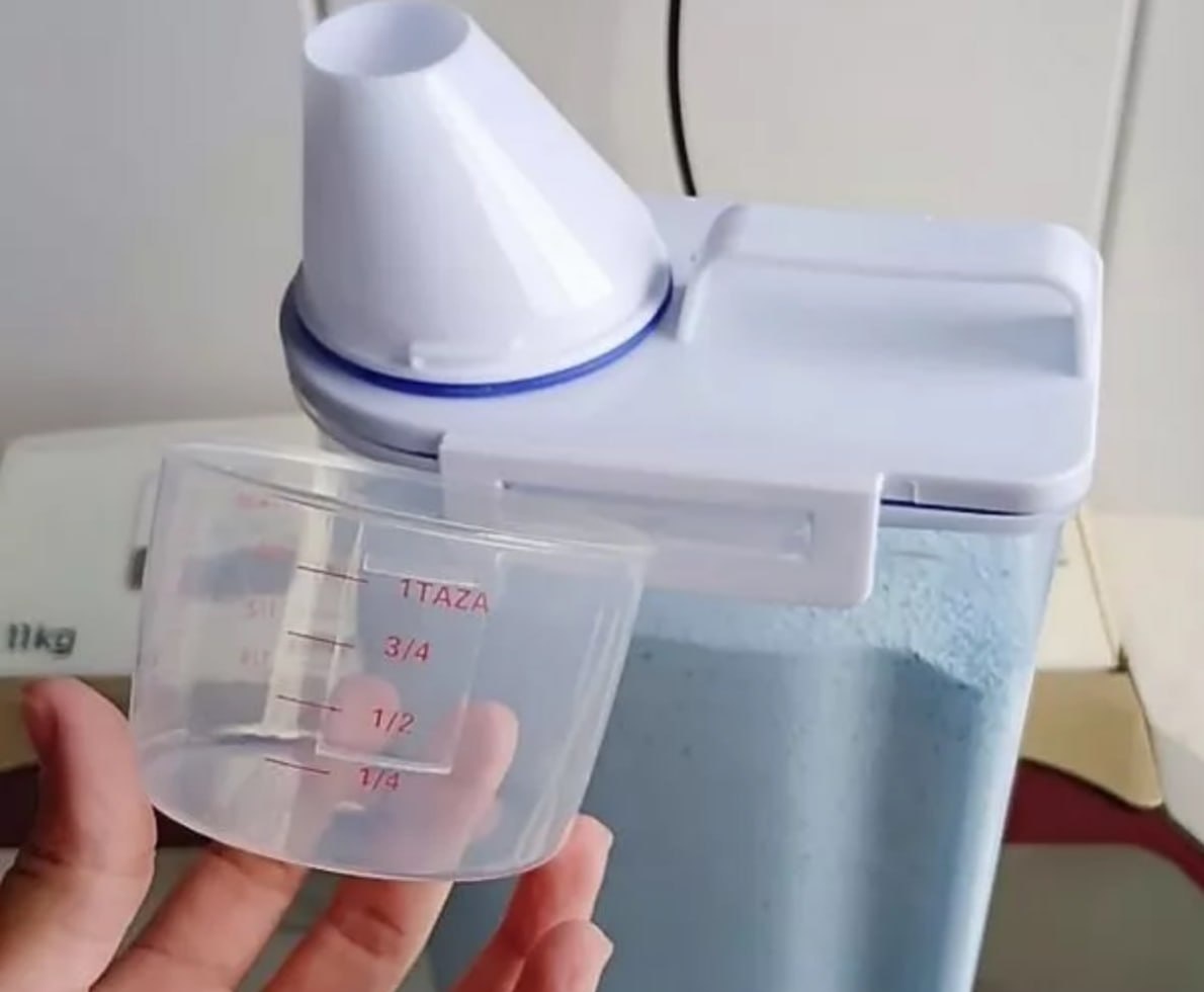 Pote Hermético Com Copo Medidor 2.5L